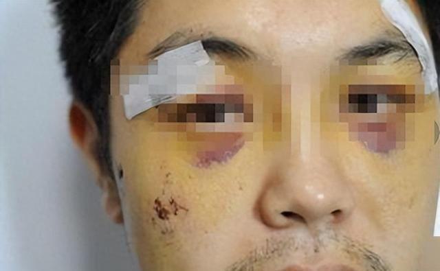 校园暴力可以拿刀反抗吗_反暴力对抗的优缺点_暴力反击挑战模式怎么玩不了