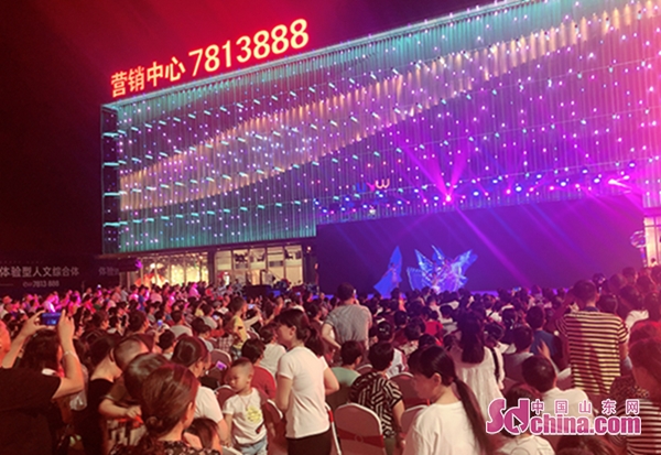 官渡烟花图片-官渡烟花：震撼心灵的美丽盛宴，瞬间绽放永恒记忆
